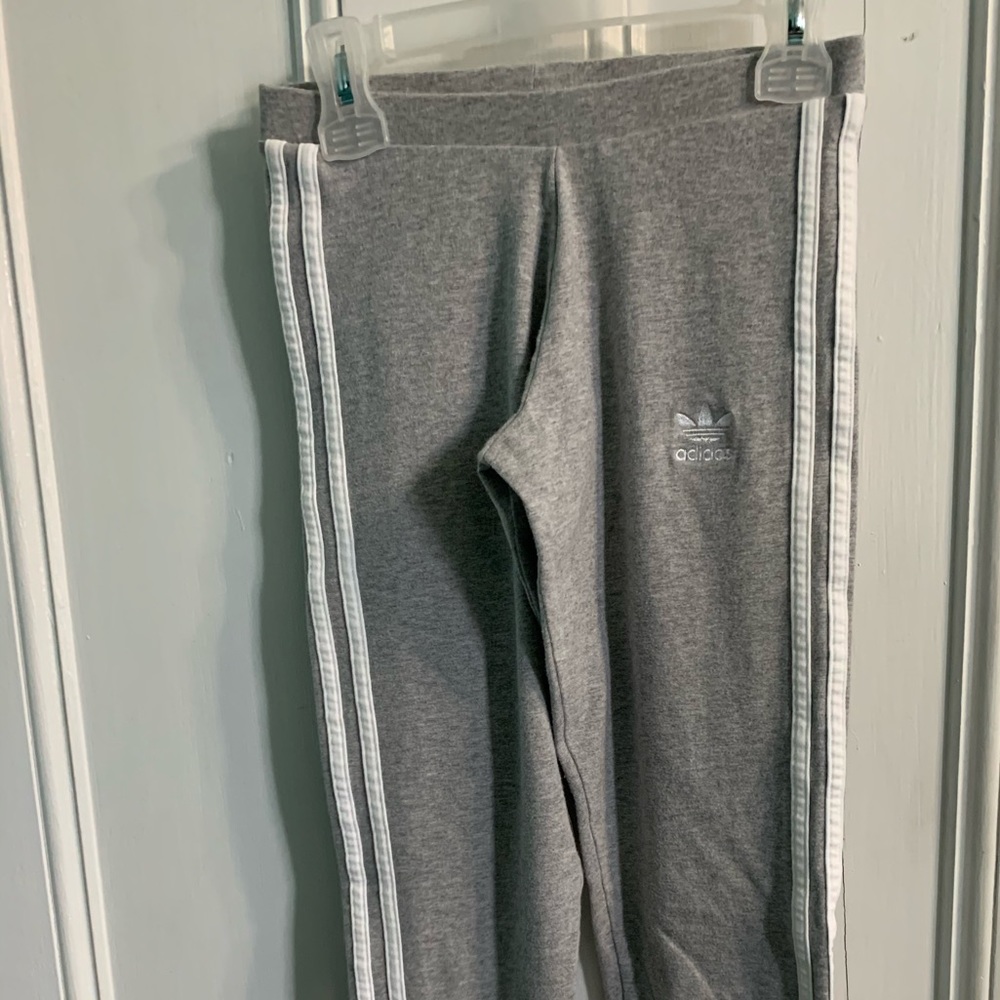Grey leggings